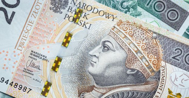 Policjanci zatrzymali podejrzanych o wprowadzanie do obiegu fałszywych banknotów