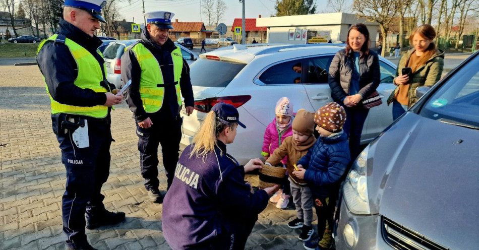 zdjęcie: Wzmożone kontrole pasów i przewozu dzieci w powiecie parczewskim / fot. KPP Parczew
