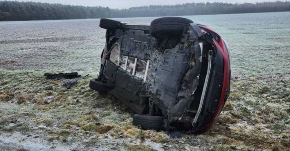 zdjęcie: Pogoda nie sprzyja kierowcom / fot. KPP Środa Wielkopolska