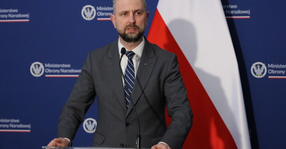 zdjęcie: Szef MON: nie planujemy nigdzie przemieszczać naszych baterii Patriot / Warszawa, 26.03.2026. Wicepremier, minister obrony narodowej Władysław Kosiniak-Kamysz podczas wspólnej konferencji prasowej z szefem Federalnego Departamentu Obrony, Ochrony Ludności i Sportu Szwajcarii Martinem Pfisterem, po spotkaniu w MON w Warszawie, 26 bm. (mr) PAP/Paweł Supernak