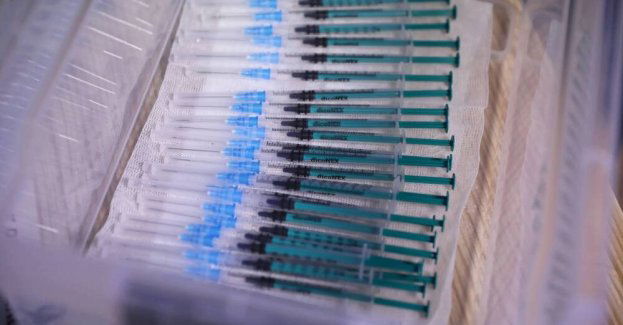 KAS zawiadomiła prokuraturę ws. szczepionek przeciwko COVID-19