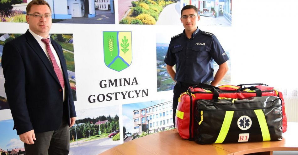 zdjęcie: Torba medyczna trafiła do policjantów z Gostycyna / fot. KPP w Tucholi