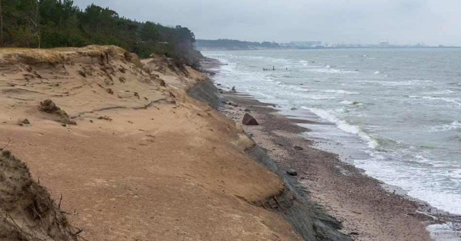 zdjęcie: Trwa szacowanie strat po sztormie na Bałtyku / v14994338