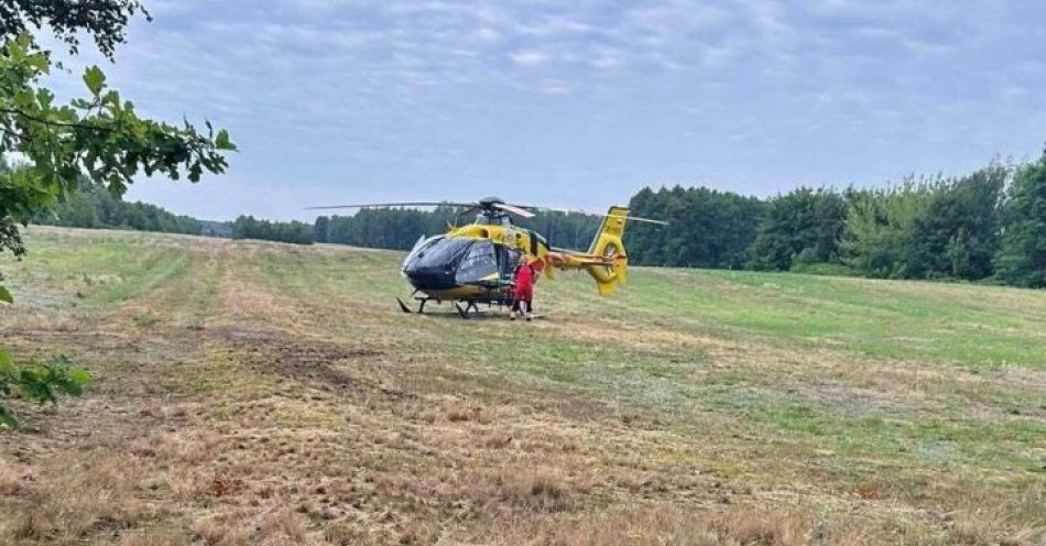 zdjęcie: W Niegowie lądował helikopter LPR. Doszło tam do wypadku drogowego / fot. KPP w Wyszkowie