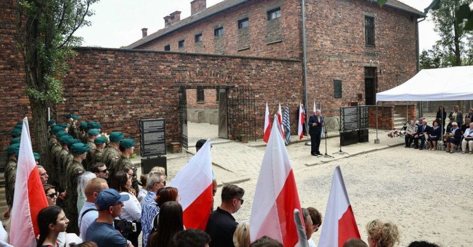 zdjęcie: Zło nie zaczyna się od obozu zagłady, lecz od słów nienawiści / fot. PAP