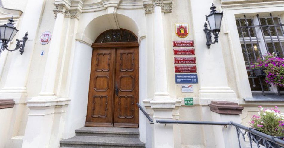 zdjęcie: Punkt informacyjny dotyczący funduszy europejskich / fot. UM Grudziądz