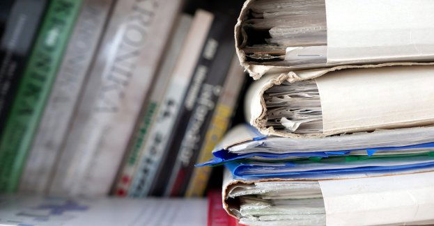 11 osób z zarzutami ws. wystawiania pustych faktur w obrocie drewnem