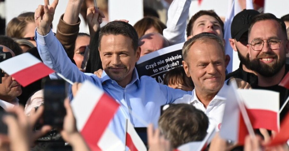 zdjęcie: Biało-czerwona musi być używana do tego, żeby łączyć, a nie żeby dzielić / fot. PAP