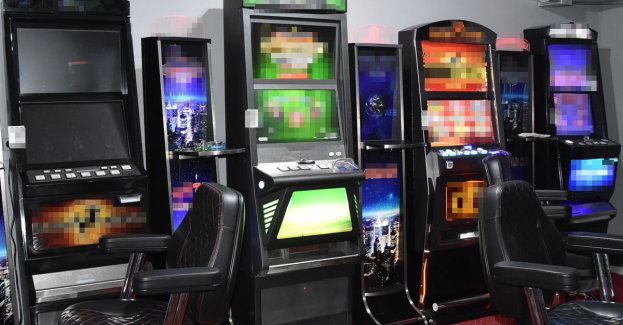 Zarzuty za nielegalne gry hazardowe