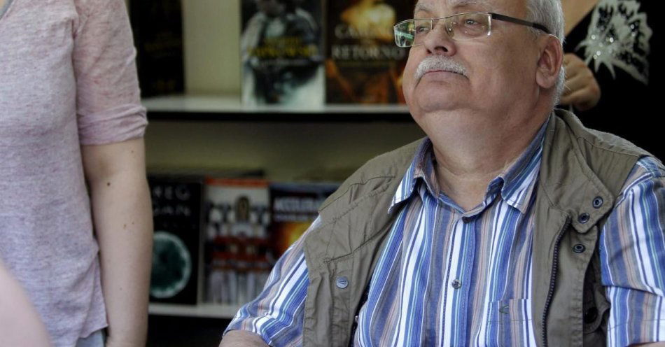 zdjęcie: Andrzej Sapkowski kończy 75 lat - czytany pisarz, który sam dużo czyta / fot. PAP
