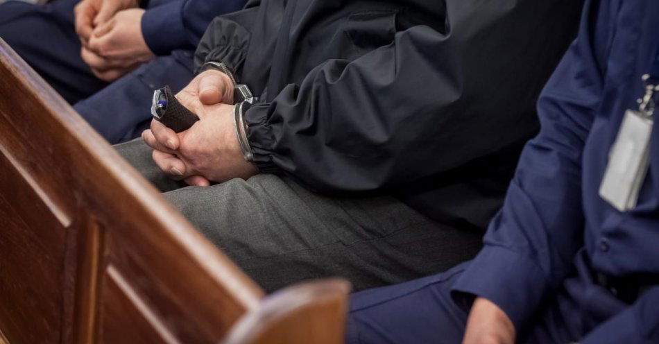 zdjęcie: Prokurator chce dożywocia za zabójstwo; powodem ataku miała być napaść na konkubinę oskarżonego / fot. PAP