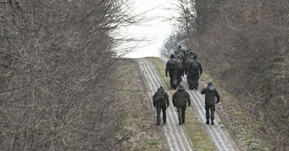 zdjęcie: Zakończono poszukiwania, w które zaangażowanych było niemal 500 żołnierzy WOT / fot. PAP