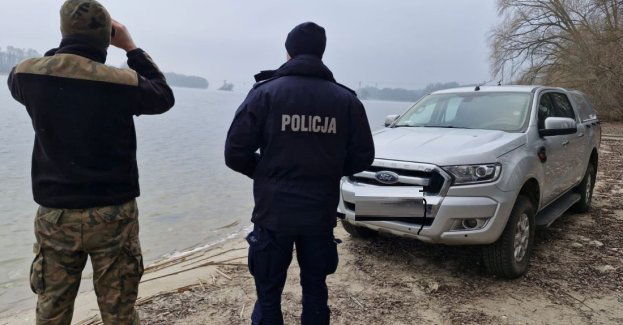 Policjanci i strażnicy rybaccy razem na służbie