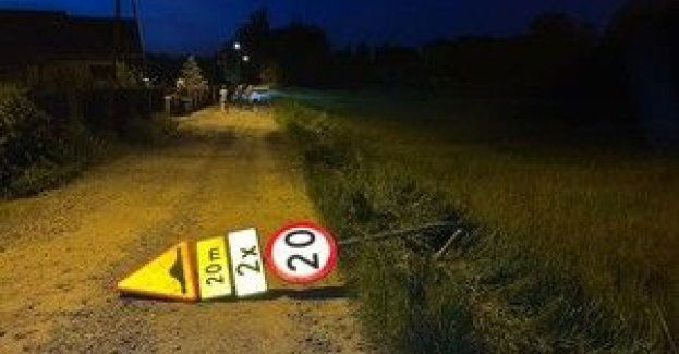 Kierowała mając ponad promil alkoholu i uderzyła w znak drogowy