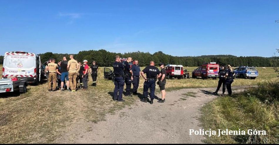zdjęcie: Dalszy ciąg działań poszukiwawczych zaginionego 51-letniego Karola Białczaka / fot. KMP w Jeleniej Górze