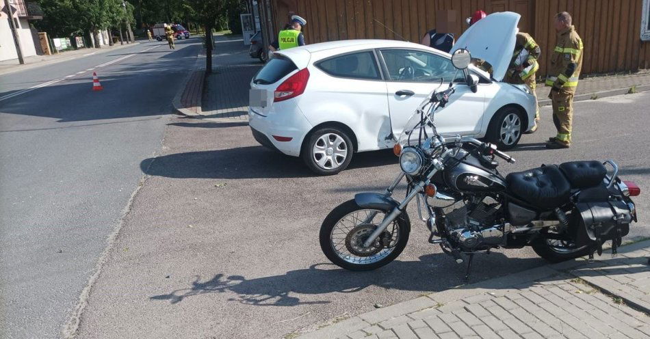 zdjęcie: Zdarzenie z udziałem motocyklisty / fot. KPP Janów Lubelski