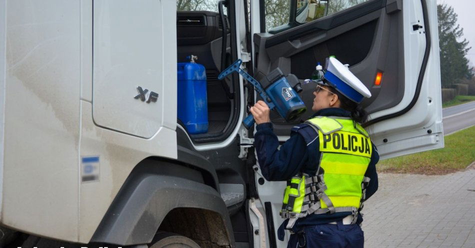 zdjęcie: Większa prędkość, większe zagrożenie wypadkiem. Lubuska Policja w walce z drogowym piractwem / fot. KPP Krosno Odrzańskie