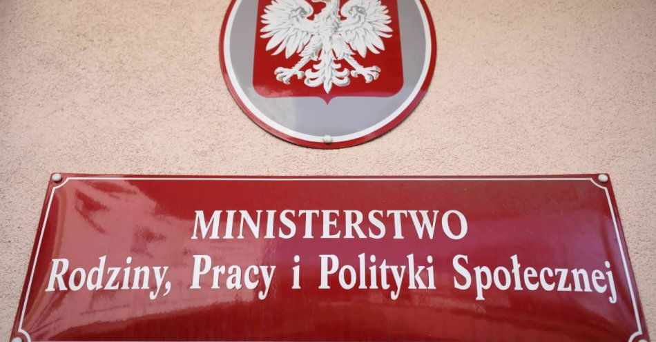 zdjęcie: MRPiPS uprościło procedury wnioskowania o pomoc dla poszkodowanych w powodzi / fot. PAP