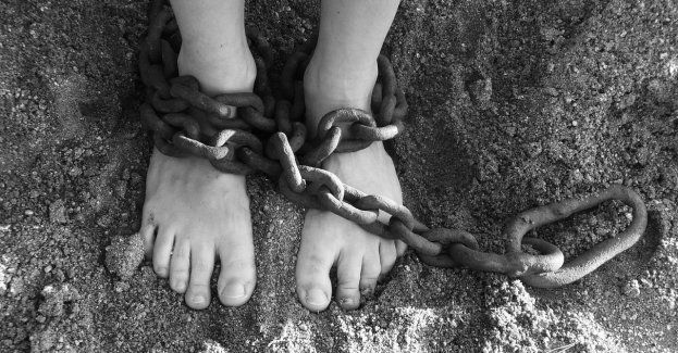 Sąd aresztował 42-latka, który bił i znieważał partnerkę