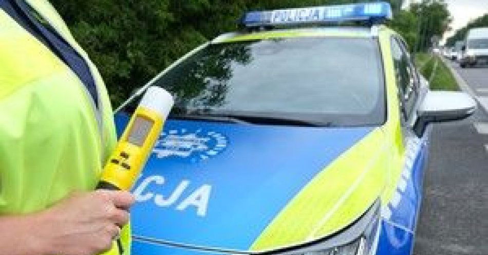 zdjęcie: Alkohol, brak uprawnień i kolizja / fot. KMP w Radomiu