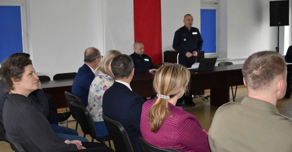 zdjęcie: Policyjna służba w liczbach – funkcjonariusze podsumowali miniony rok / fot. KPP w Garwolinie