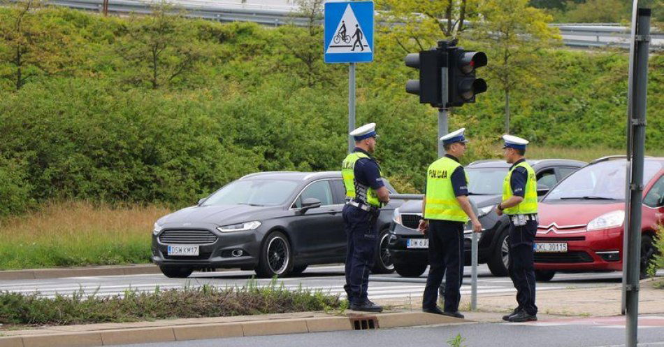 zdjęcie: Bezpiecznie podczas sobotniego meczu pomiędzy WKS Śląsk Wrocław i Radomiak Radom / fot. KMP w Wrocławiu