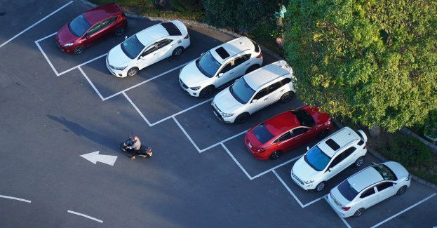 15 sierpnia postój płatny w strefie płatnego parkowania