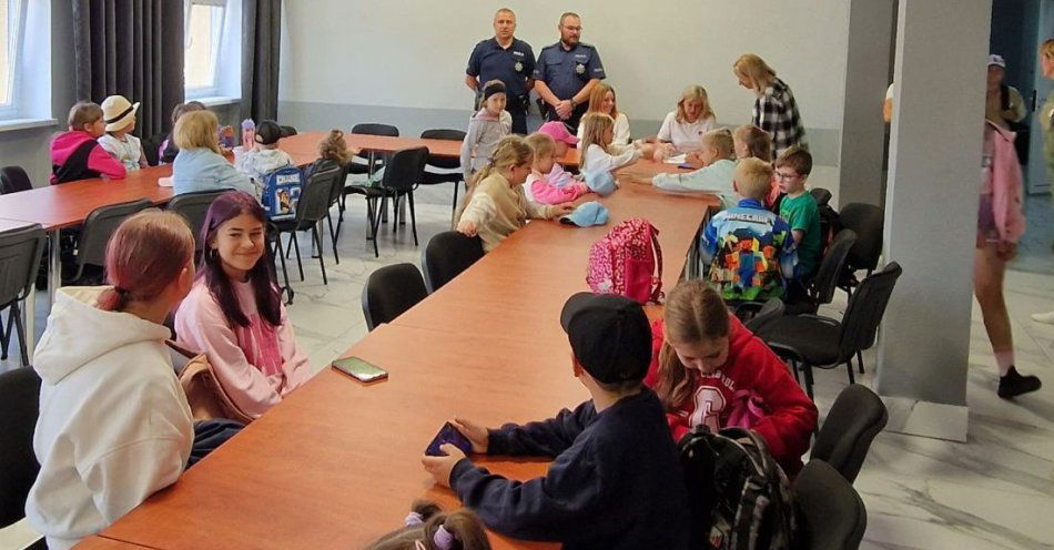 zdjęcie: Dzieci z Pakości już podróżują / fot. KPP Inowrocław