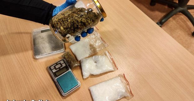 62 letni mężczyzna zatrzymany z dużą ilością narkotyków