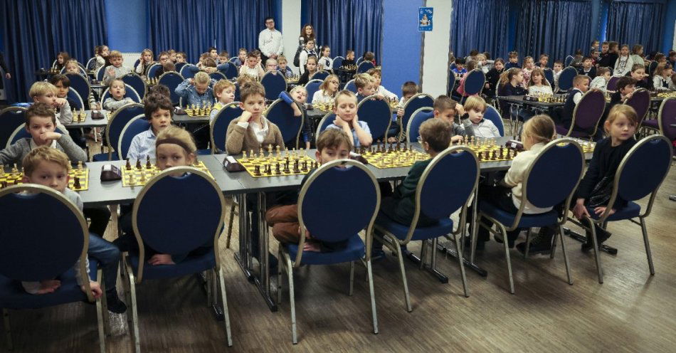 zdjęcie: Kraków szachami stoi! Trwa legendarny turniej, a młodzież ćwiczy w szkołach / fot. nadesłane