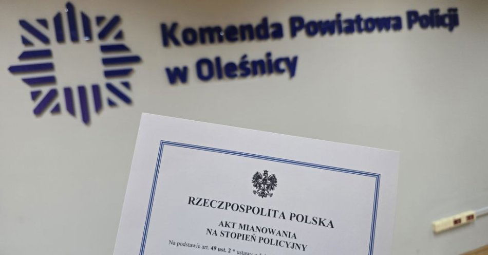 zdjęcie: Czterech policjantów awansowanych w Oleśnicy / fot. KPP w Oleśnicy