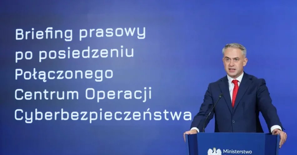 zdjęcie: Gawkowski: doszło do wycieku danych blisko 19 mln Polaków / Warszawa, 12.08.2026. Wicepremier, minister cyfryzacji Krzysztof Gawkowski podczas konferencji prasowej w Warszawie, 12 bm. Konferencja dot. wycieku danych związanego z jedną z firm obsługujących lekarzy i gabinety lekarskie, która to gromadziła dane pacjentów z całej Polski. (mr) PAP/Paweł Supernak