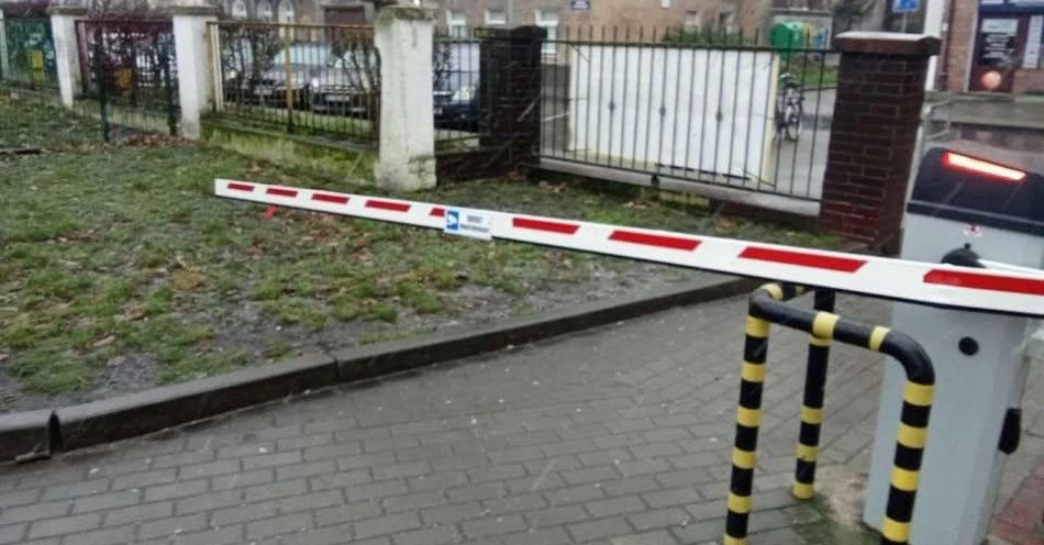 zdjęcie: Pięciu nieletnich usłyszało zarzuty po zniszczeniu szlabanu / fot. KPP w Stargardzie