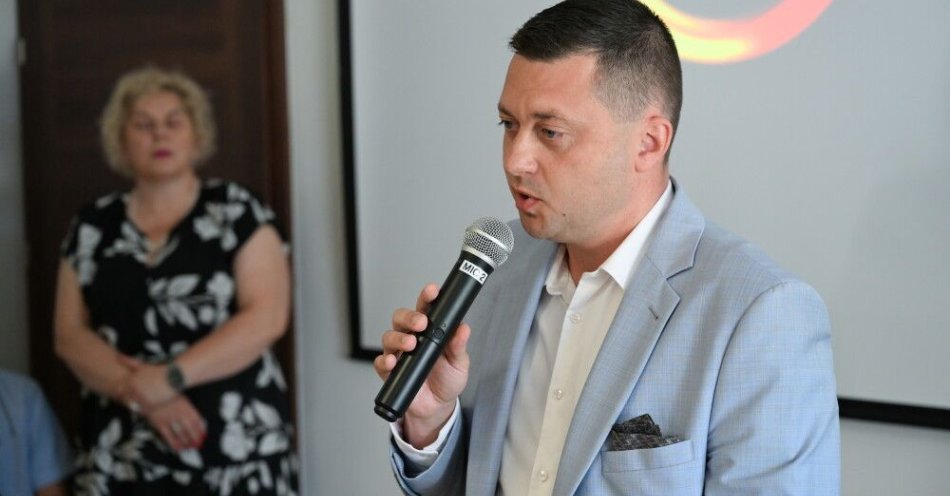 zdjęcie: Burmistrz Mielna odroczył o miesiąc wstrzymanie dostaw wody i odbioru ścieków w Łazach / fot. PAP