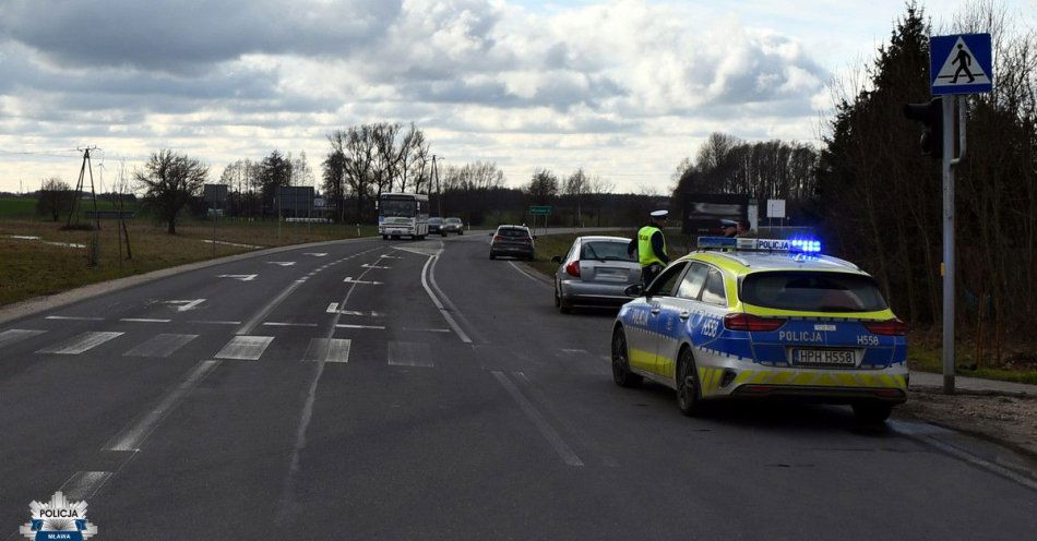 zdjęcie: Wypadek na przejściu dla pieszych, ranna 45-letnia kobieta / fot. KPP w Mławie