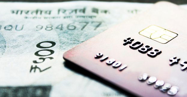 71-latka odpowie za kradzież karty bankomatowej i włamanie na konto