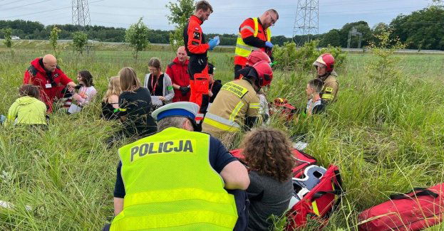 Katastrofa w ruchu drogowym - ćwiczenia koszalińskich służb ratunkowych