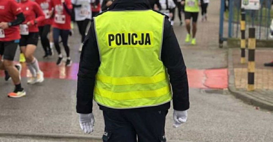 zdjęcie: Sochaczew świętuje 107. rocznicę odzyskania niepodległości / fot. KPP w Sochaczewie