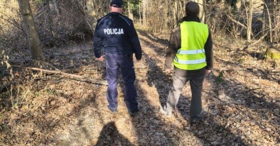 zdjęcie: Patrole chronią brzozowskie lasy w akcji Wieniec / fot. KPP w Brzozowie Fot. KPP Brzozów