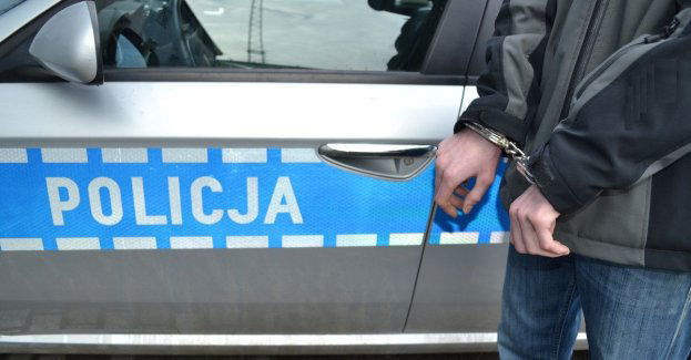 Dzielnicowi zatrzymali kierowcę z cofniętymi uprawnieniami