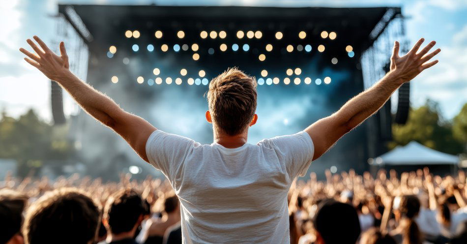 zdjęcie: Rusza Letni Jurajski Festiwal Muzyczny - siedem koncertów na trasie przez Jurę / v59570901