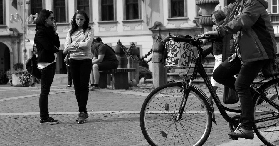 zdjęcie: Wypadek w Strzebielinie z udziałem rowerzysty i kierowcy samochodu fiat ducato / pixabay/518933