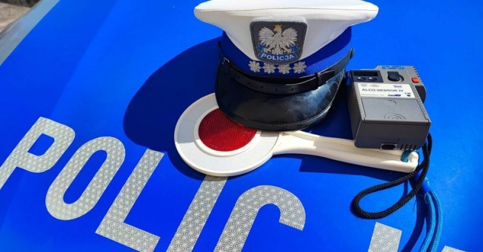 zdjęcie: Kolejne obywatelskie zgłoszenie doprowadziło do zatrzymania nietrzeźwego kierującego / fot. KPP w Trzebnicy