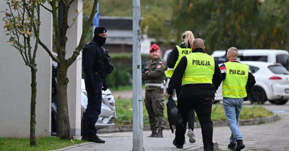 zdjęcie: Policja nadal szuka Grzegorza Borysa w Trójmiejskim Parku Krajobrazowym / fot. PAP