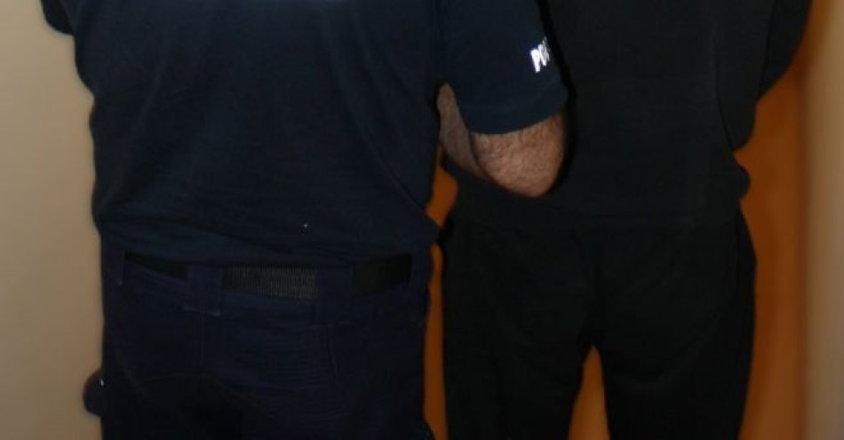 zdjęcie: Atak na seniora w Kościerzynie. Policja zatrzymała dwóch mężczyzn / fot. KPP w Kościerzynie
