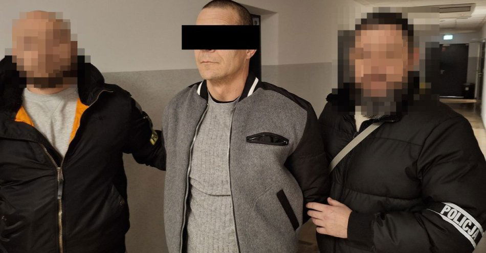 zdjęcie: Włamywacze z Katowic zatrzymani po kradzieży 15 000 zł / fot. KMP Lublin