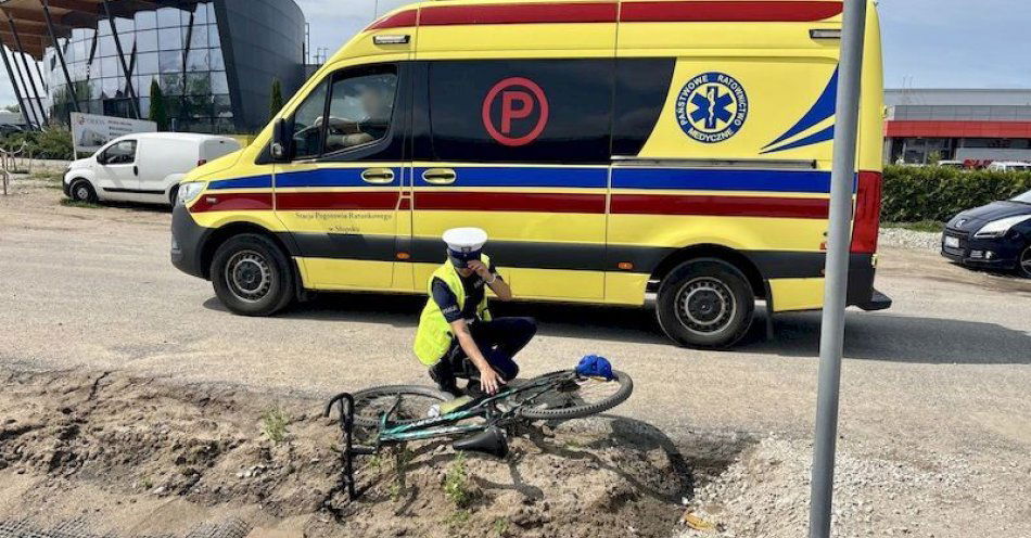 zdjęcie: Wsiadł na rower z ponad dwoma promilami. Przewrócił się i trafił na SOR. / fot. KMP w Słupsku