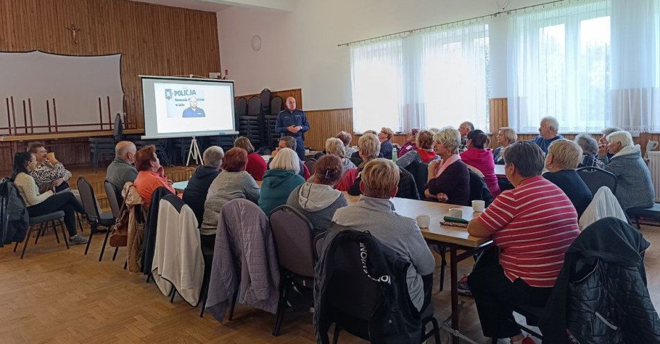 zdjęcie: Dzielnicowi ostrzegają seniorów przed oszustami / fot. KPP w Jaśle fot: KPP Jasło