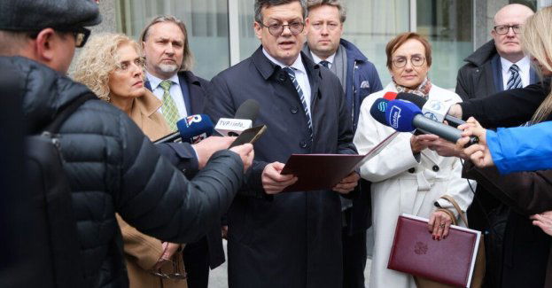 Markiewicz: przekazaliśmy pisemną rotę ślubowania sędziego TK wobec prezydenta, dopełniając formalności