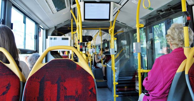 W autobusach i na przystankach pojawią się komunikaty o bezpieczeństwie